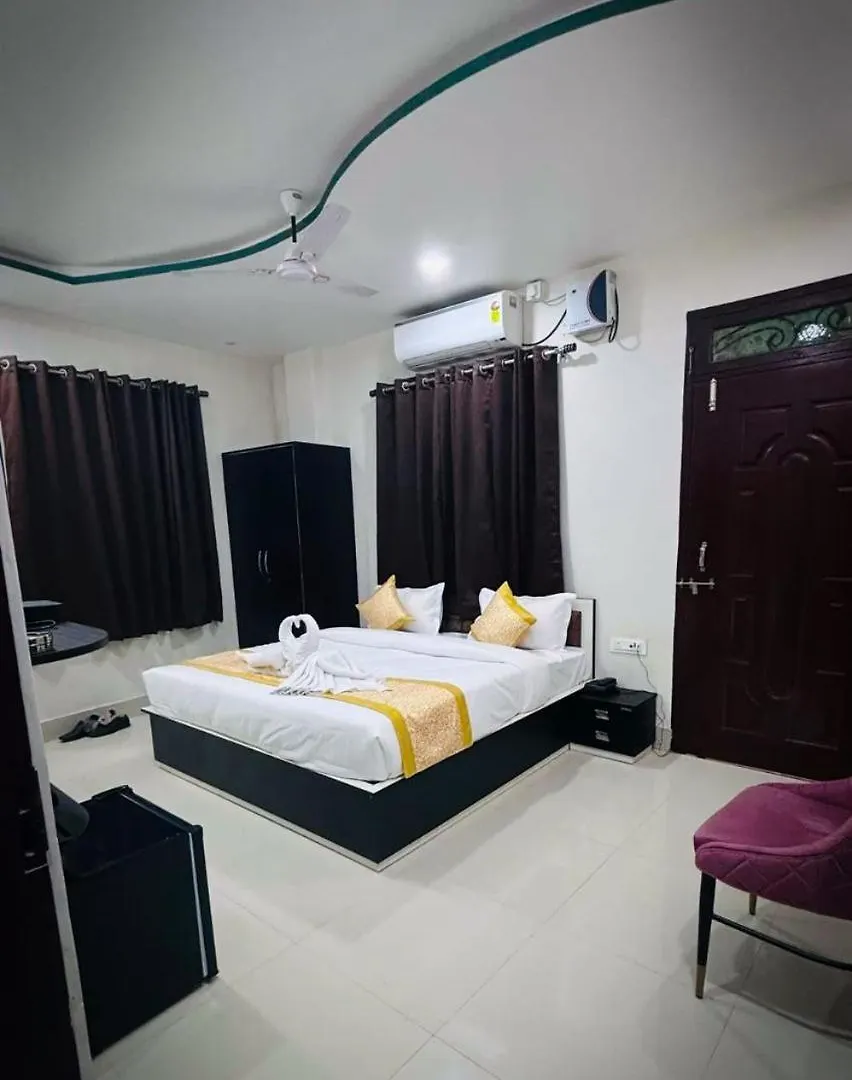 Hotel Aasha International Varanasi India