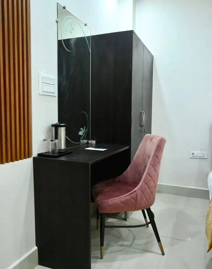 Hotel Aasha International Varanasi